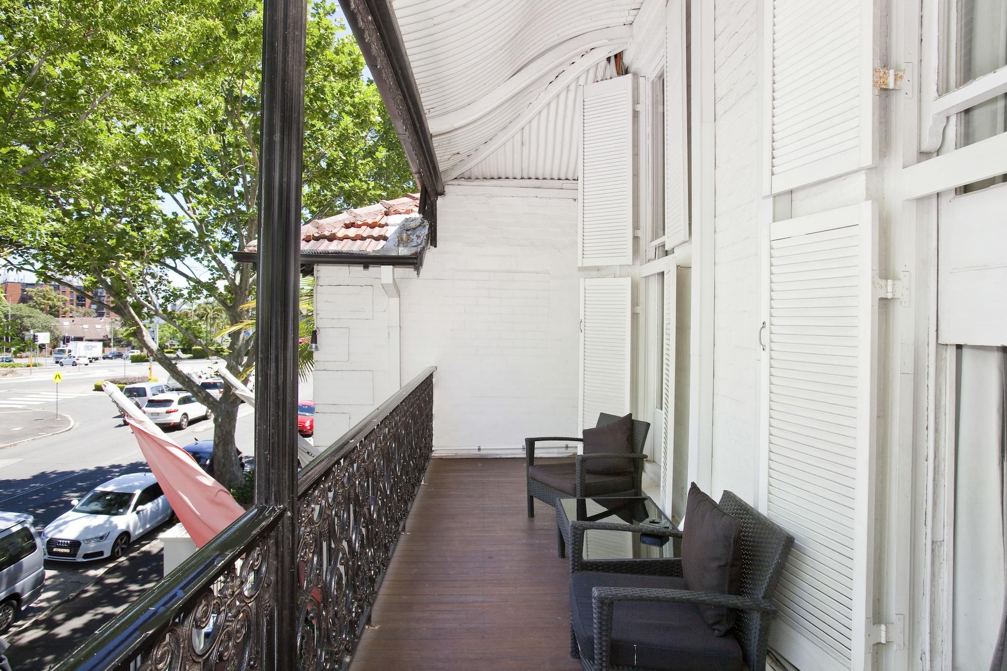 The Hughenden Boutique Hotel Sydney Exterior photo